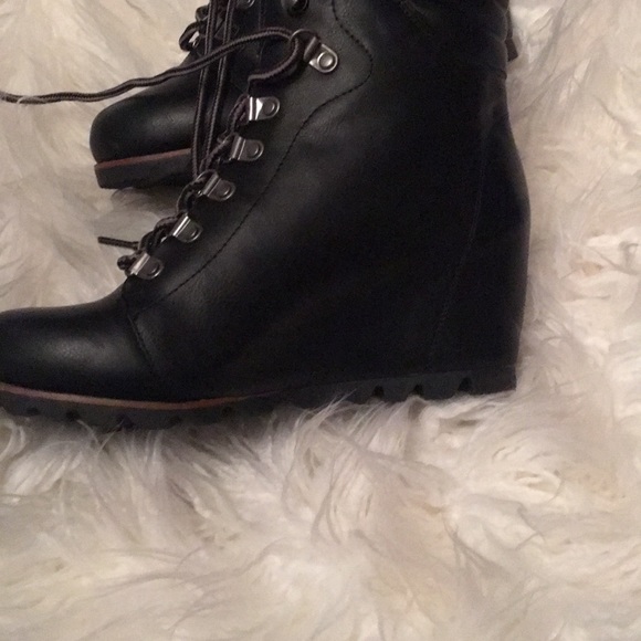 crocs leopard print clog